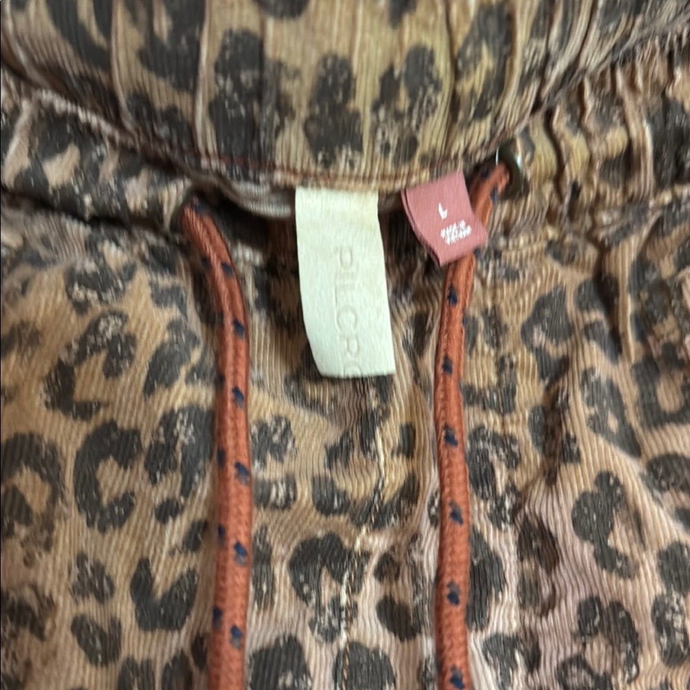 Pilcro Leopard Print Ankle Pants - Picture 3 of 4